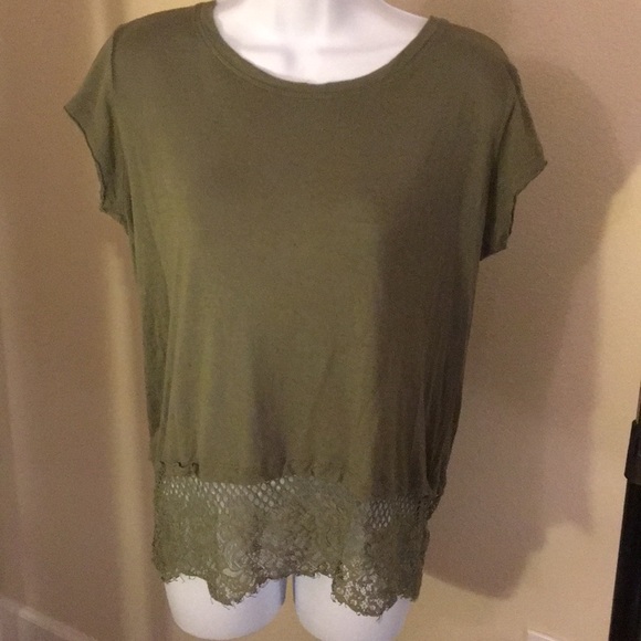Rewind Tops - Green lace top